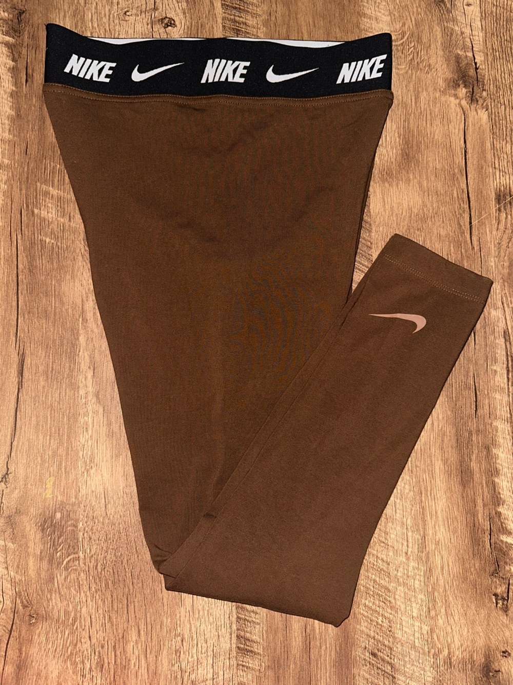Nike high waisted leggings in cacao wow